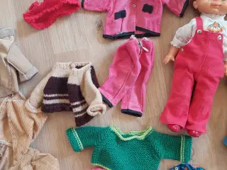 2 pusle dukker m/ tøj til