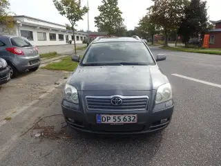 Toyota Avensis 1,8 VVT-i Terra stc.