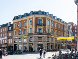 Sublim beliggende. god synlighed og herskabelig elegance