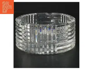 Val Saint Lambert glaskål med riflet mønster (str. 15x6,5 cm)