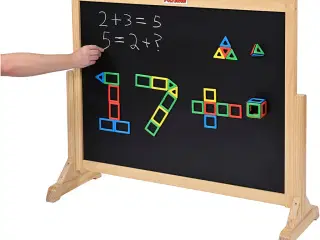 Magnetisk Aktivitetstavle i Fyrtræ - 100x121 cm