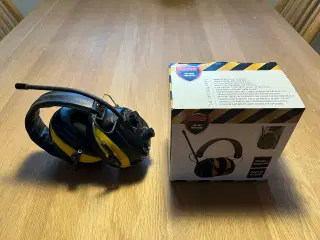 Høreværn m. Fm radio 