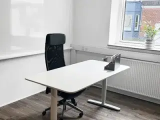 Lej din næste kontorplads hos ▶Graphic House◀