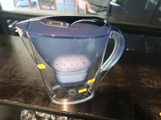 Kande med vandfilter BRITA