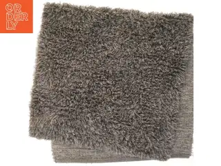 Gråt kludetæppe (str. 137x65 cm)