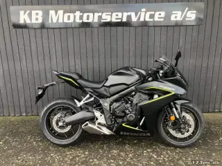 Honda CBR 650 RC