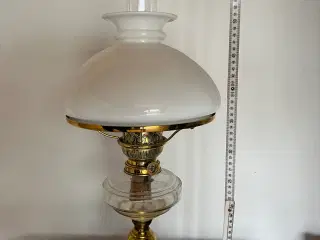 Flot petroleumslampe