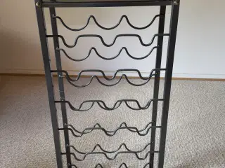 Vinreol til 21 flasker