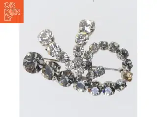 Sølvfarvet broche med sten (str. 4 cm)
