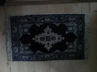 ÆGTE HÅNDLAVET TÆPPE 65 X 40