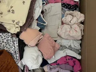 Kæmpe tøjpakke til pige, str. 50-80