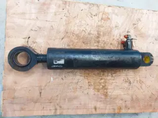 Massey Ferguson Delta 9380 Cylinder 45100026 
