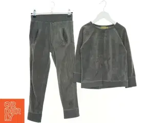 Sæt, bukser og trøje fra Bakito (str. 128 cm)