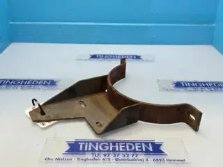 Massey Ferguson 7278 Udstødnings Beslag 28785270