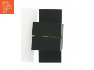 Væglampe (str. 18 x 8,5 x 9 cm)