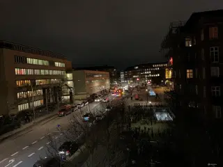 Møblerede kontorpladser på Frederiksberg C tilbydes