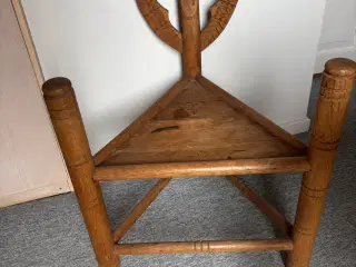 Unik massiv egetræsmøbel