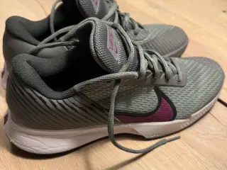 NikeCourt Air Zoom Vapor Pro 2 str 43.