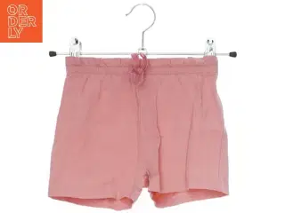 Lyserøde shorts fra Friends (str. 80)