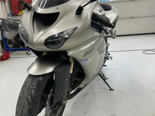 Kawasaki Zx10r 