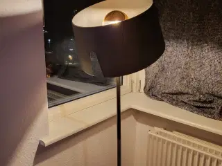 Gulvlampe 