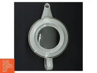 Porcelæn tekande fra Desiree (str. H. 16 cm. ø. 15 cm)