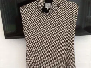 Top med høj hals. Str.L