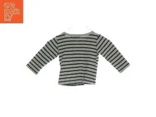 Bluse fra Bakito (str. 62)