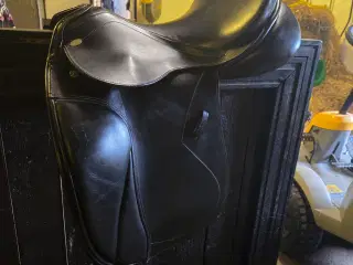 Kentaur Elektra dressur 17"