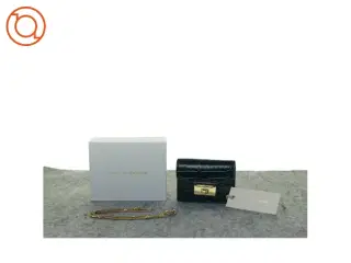 Kortholder med rem fra Ideal of Sweden (str. 10 x 13 x 5 cm)