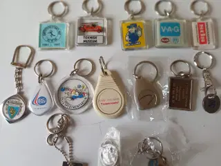 Nøgleringe i metal og plast