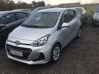 Hyundai i 10 aircon servo elruder bluetooth mm 