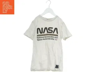 Hvid NASA T-Shirt fra H&M (str. 146)
