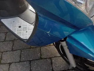 Scooter 30 Peugeot Kisbee År 2020