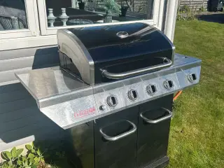 Stor havegrill sælges, med gasflaske