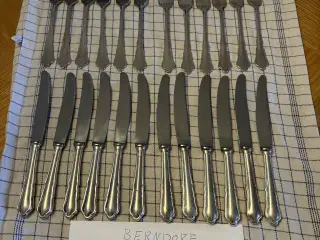 Berndorf sølvbelagt bestik 12 knive og 12 gafler