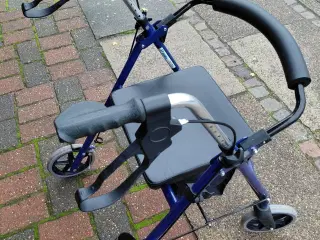 ROLLATOR-- MED ERU BREMSER