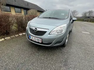 Opel Meriva 2011 - kørt 258.000 , Motor BRÆNDT AF 