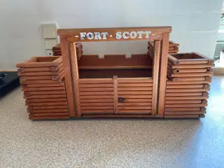 Retro western Fort Scott