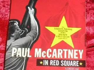 paul >>McCartney in red square