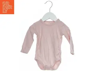 Lyserød bodystocking til baby fra Fixoni (str. 68)