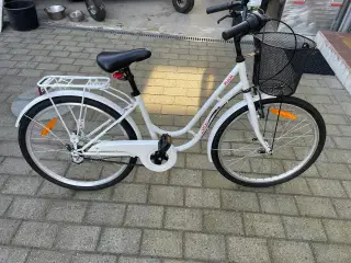24” pige cykel