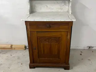Servante skab med marmor og hylde