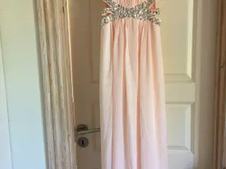 Sød pudderfarvede kjole