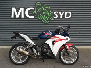 Honda CBR 250 R MC-SYD BYTTER GERNE