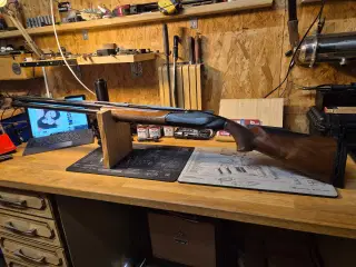 Benelli U828 Sort 