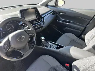 Toyota C-HR 1,8 Hybrid C-LUB Smart Multidrive S 122HK 5d Aut.