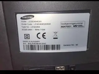 Samsung Fladskærms Tv 32" med vægbeslag