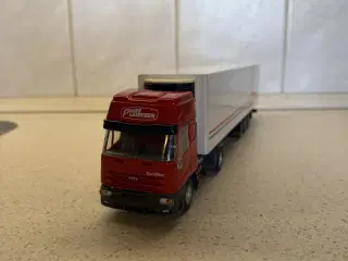 Legetøjsbil - lastbil til pynt