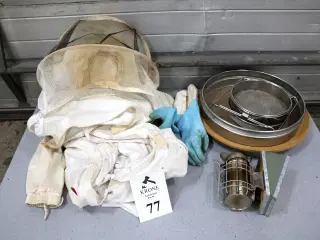 Biavler heldragt m/hat og slør